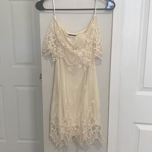 Strapless lace short dress